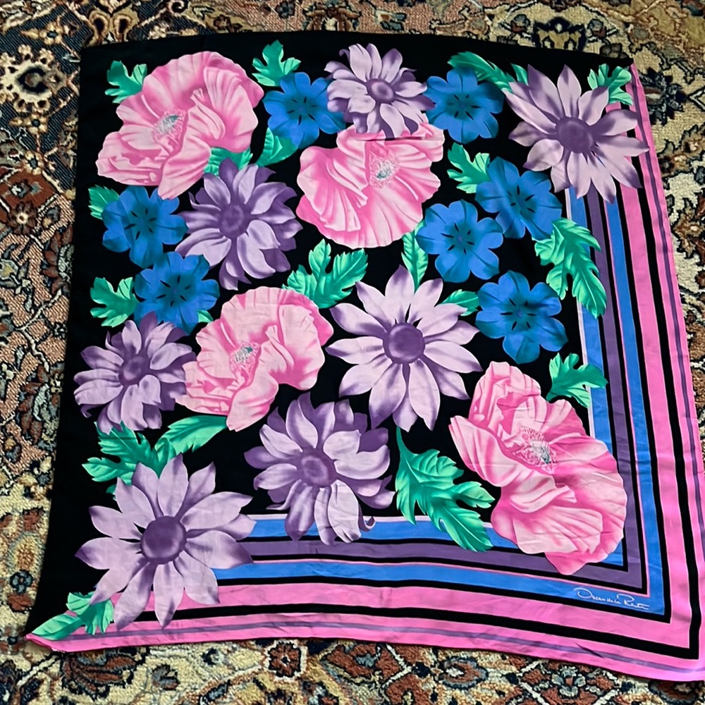 Vintage Oscar da la Renta silk scarf